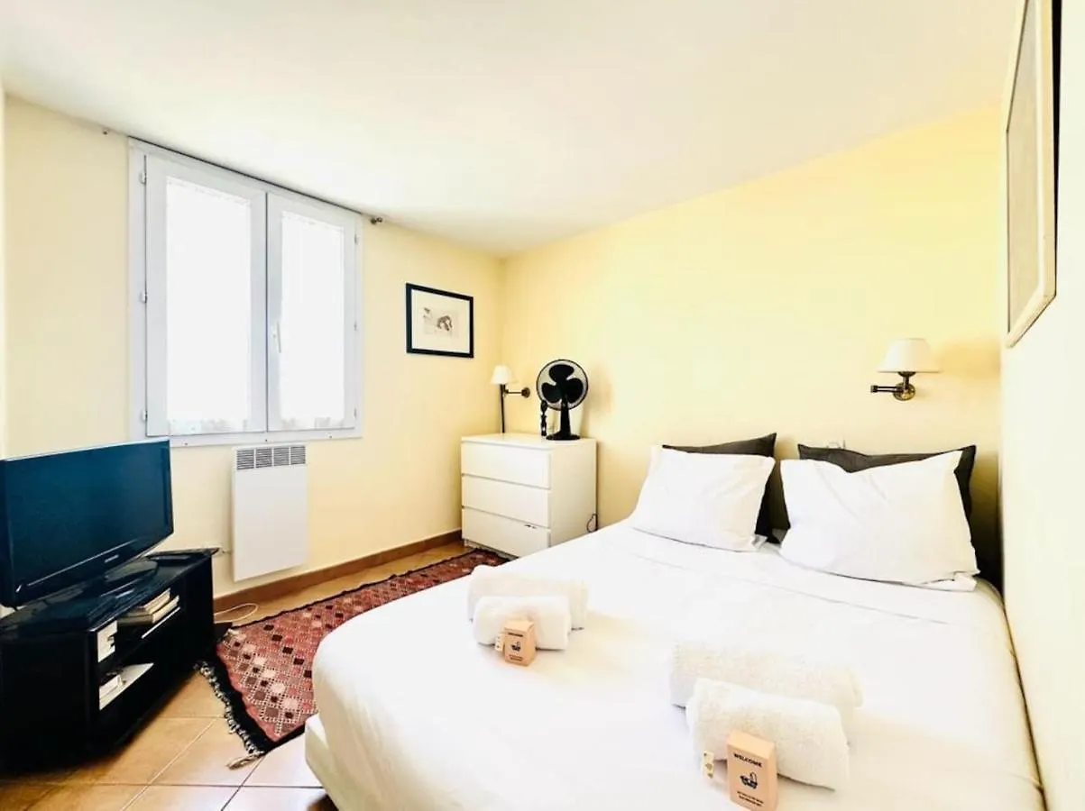 Apartment Place Du Suquet - Terrasse - 3 Chambres - Parking Cannes
