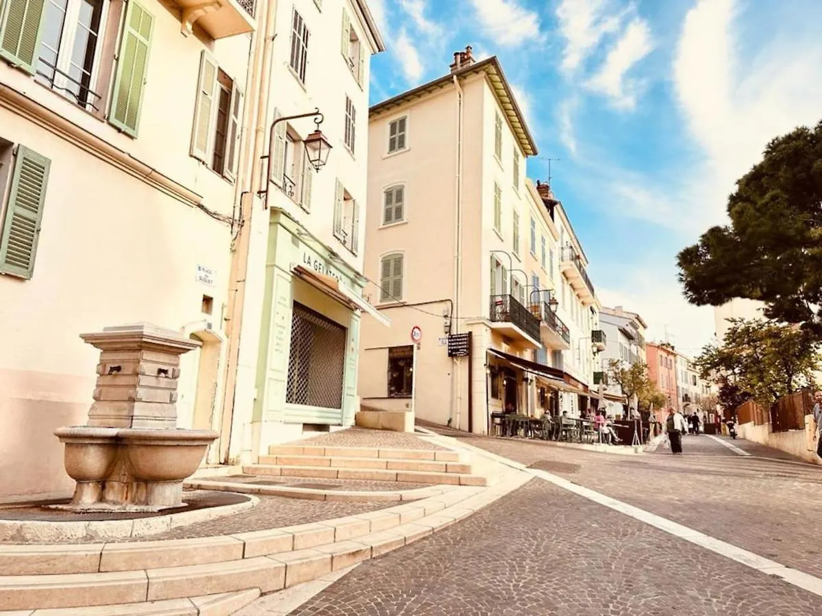 Place Du Suquet - Terrasse - 3 Chambres - Parking Cannes Apartment