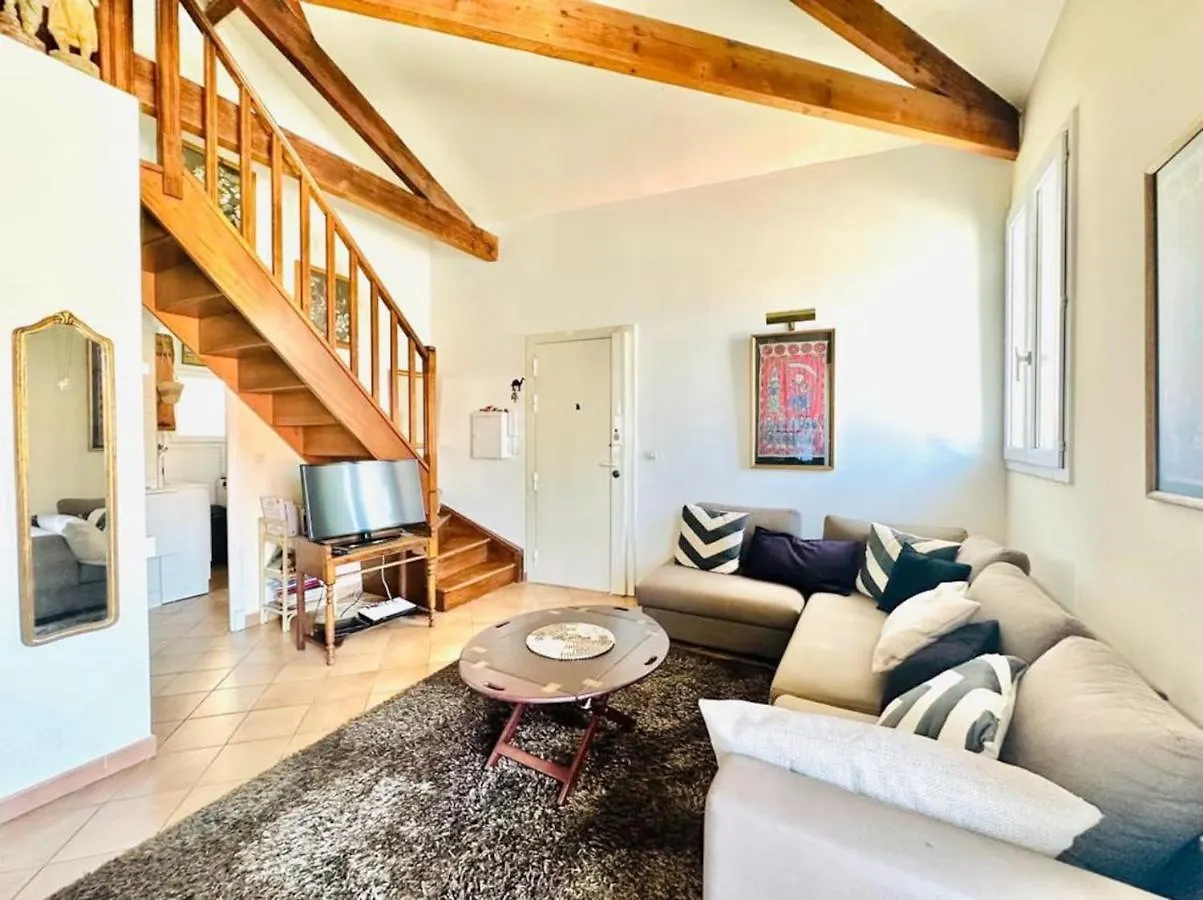 Apartment Place Du Suquet - Terrasse - 3 Chambres - Parking Cannes France