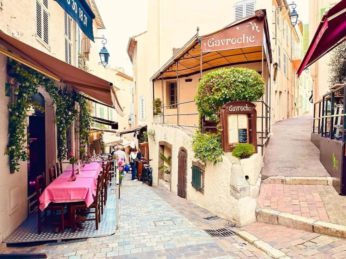 Place Du Suquet - Terrasse - 3 Chambres - Parking Cannes 0*,